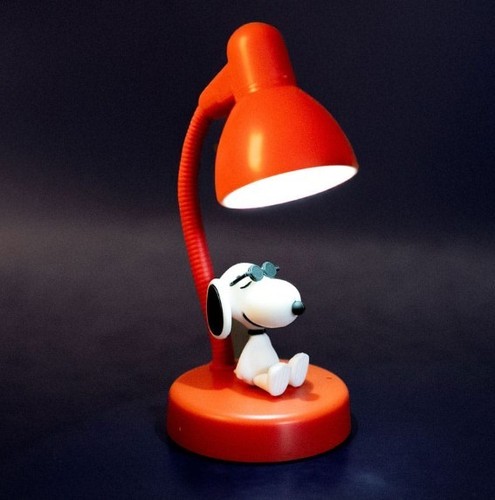 Peanuts chillin snoopy led - peanuts,