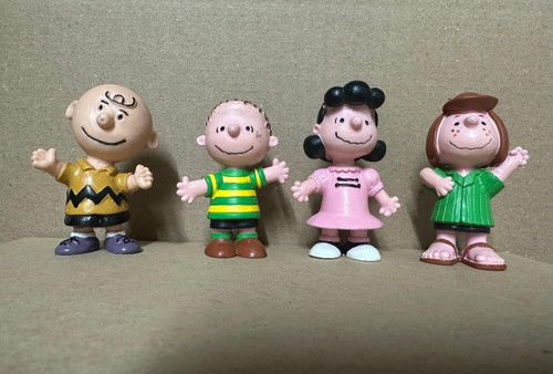 Charlie brown peanuts - charlie,