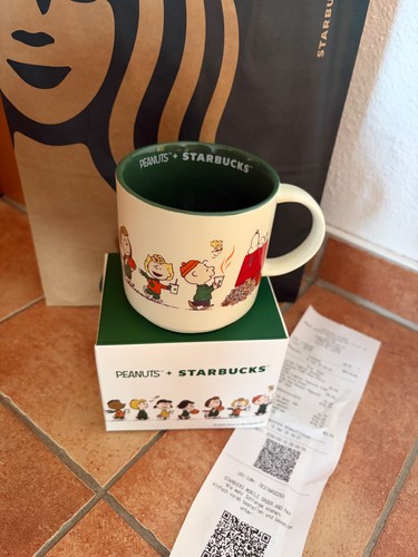 Starbucks peanuts snoopy - peanuts,